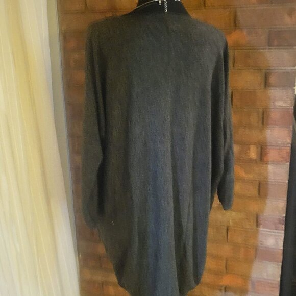 Express Olive Heather Hi-Lo, 3/4 Sleeved Sweater - Size L - Picture 3 of 9